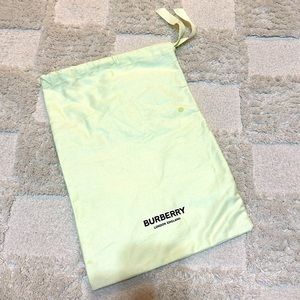 Burberry dust/travel bag